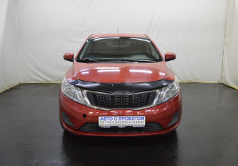 Подержанный автомобиль Kia Rio Hatchback 2014 года (2 фото)
