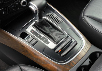 Подержанный автомобиль Audi Q5 2013 года (15 фото)