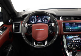 Подержанный автомобиль Land Rover Range Rover Sport 2021 года (10 фото)