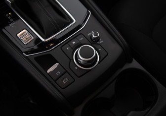 Подержанный автомобиль Mazda CX-5 2019 года (10 фото)