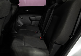 Подержанный автомобиль Chevrolet Orlando 2013 года (10 фото)