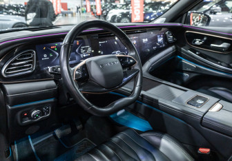 Подержанный автомобиль Exeed VX 2023 года (16 фото)