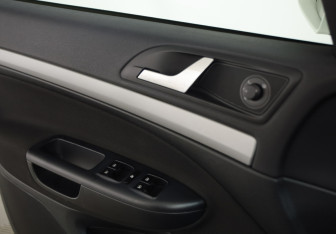 Подержанный автомобиль Skoda Octavia Liftback 2012 года (11 фото)
