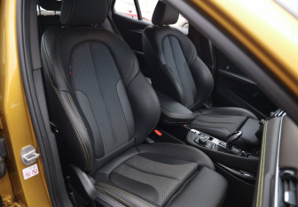 Подержанный автомобиль BMW X2 2021 года (26 фото)