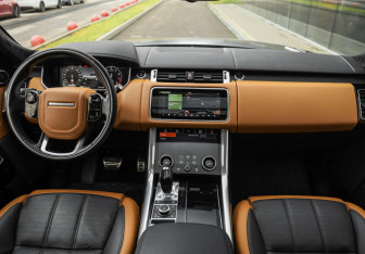 Подержанный автомобиль Land Rover Range Rover Sport 2021 года (12 фото)