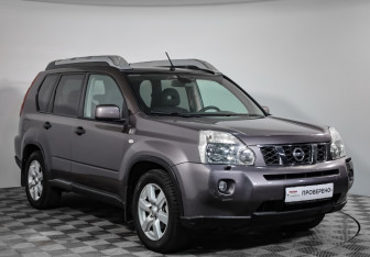 Подержанный автомобиль Nissan X-Trail 2007 года (3 фото)