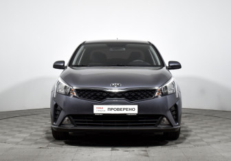 Подержанный автомобиль Kia Rio Sedan 2021 года (2 фото)