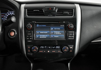 Подержанный автомобиль Nissan Teana 2014 года (16 фото)