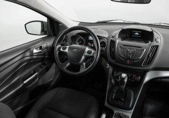 Подержанный автомобиль Ford Kuga 2014 года (9 фото)