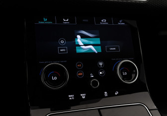 Подержанный автомобиль Land Rover Range Rover Velar 2019 года (19 фото)