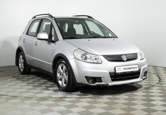 Подержанный автомобиль Suzuki SX4 Hatchback 2010 года (3 фото)