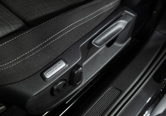 Подержанный автомобиль Volkswagen Passat Wagon 2019 года (20 фото)