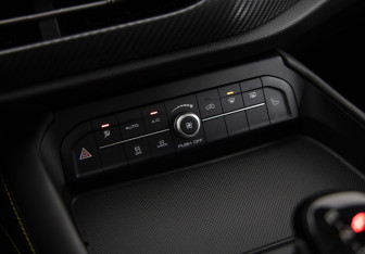 Подержанный автомобиль Haval F7x 2019 года (12 фото)