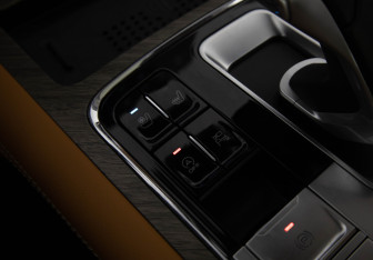 Подержанный автомобиль Tank 500 2023 года (17 фото)