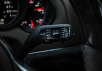 Подержанный автомобиль Porsche Cayenne 2016 года (14 фото)