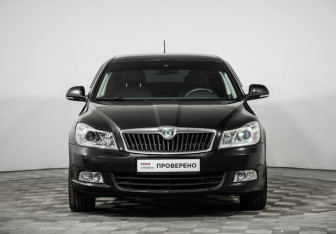 Подержанный автомобиль Skoda Octavia Liftback 2012 года (2 фото)