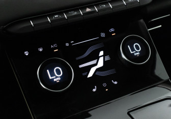 Подержанный автомобиль Exeed LX 2022 года (20 фото)