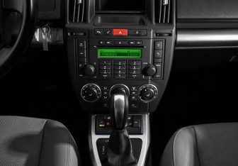 Подержанный автомобиль Land Rover Freelander 2010 года (16 фото)