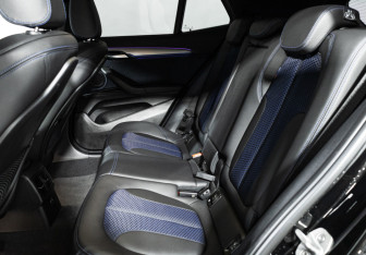 Подержанный автомобиль BMW X2 2021 года (10 фото)