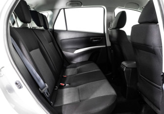 Подержанный автомобиль Suzuki SX4 Hatchback 2014 года (17 фото)