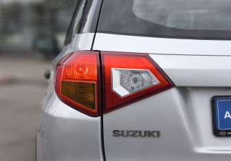 Подержанный автомобиль Suzuki Vitara 2016 года (7 фото)