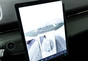 Подержанный автомобиль Changan Lamore 2023 года (16 фото)