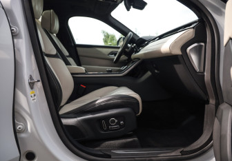 Подержанный автомобиль Land Rover Range Rover Velar 2019 года (28 фото)