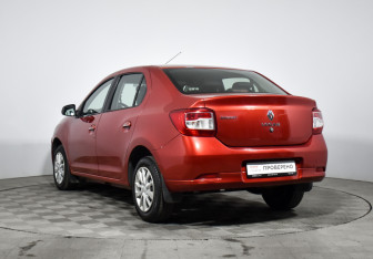 Подержанный автомобиль Renault Logan Sedan 2014 года (7 фото)