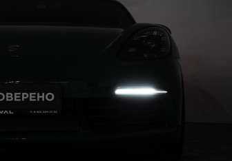 Подержанный автомобиль Porsche Cayman 2018 года (29 фото)