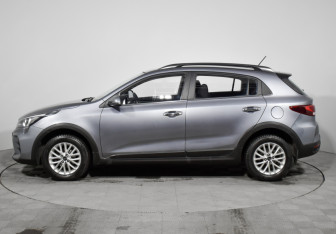 Подержанный автомобиль Kia Rio Hatchback 2021 года (8 фото)
