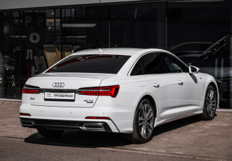 Подержанный автомобиль Audi A6 Sedan 2020 года (6 фото)