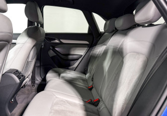 Подержанный автомобиль Audi Q3 2016 года (12 фото)