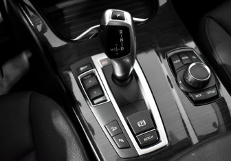 Подержанный автомобиль BMW X3 2014 года (10 фото)