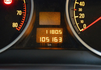 Подержанный автомобиль Opel Zafira Compactvan 2011 года (15 фото)