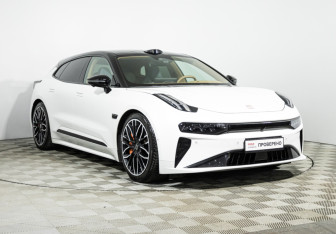 Подержанный автомобиль Zeekr 001 2024 года (3 фото)