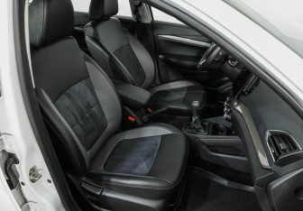 Подержанный автомобиль LADA (ВАЗ) Vesta Sedan 2023 года (23 фото)