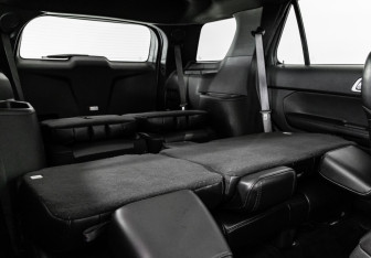Подержанный автомобиль Ford Explorer 2012 года (23 фото)