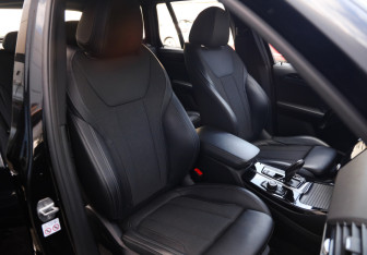 Подержанный автомобиль BMW X3 2021 года (26 фото)