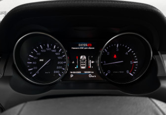 Подержанный автомобиль Land Rover Range Rover Evoque 2013 года (19 фото)