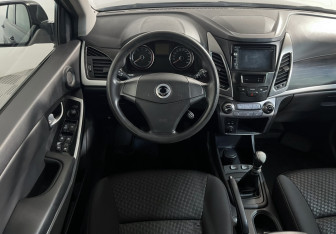 Подержанный автомобиль SsangYong Actyon 2014 года (10 фото)