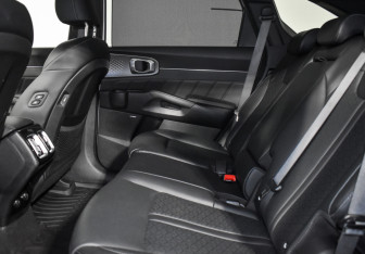 Подержанный автомобиль Kia Sorento 2023 года (14 фото)