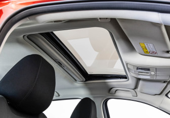 Подержанный автомобиль Mazda CX-5 2023 года (18 фото)