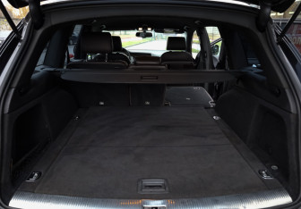 Подержанный автомобиль Audi Q7 2012 года (29 фото)