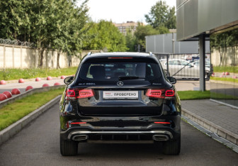 Подержанный автомобиль Mercedes-Benz GLC Coupe 2022 года (7 фото)