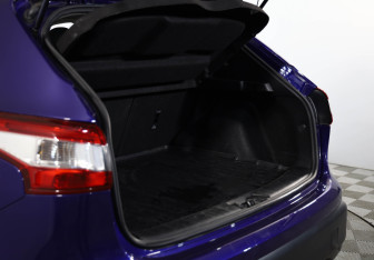 Подержанный автомобиль Nissan Qashqai 2019 года (21 фото)