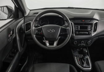 Подержанный автомобиль Hyundai Creta 2020 года (11 фото)