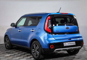 Подержанный автомобиль Kia Soul 2018 года (6 фото)