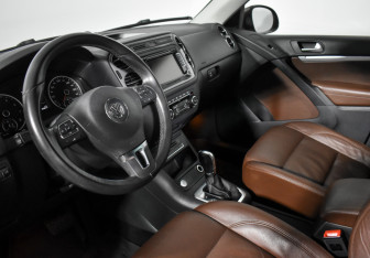 Подержанный автомобиль Volkswagen Tiguan 2014 года (10 фото)