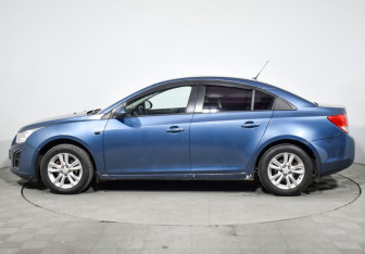 Подержанный автомобиль Chevrolet Cruze Sedan 2012 года (8 фото)