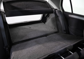 Подержанный автомобиль Volkswagen Golf Hatchback 2011 года (21 фото)